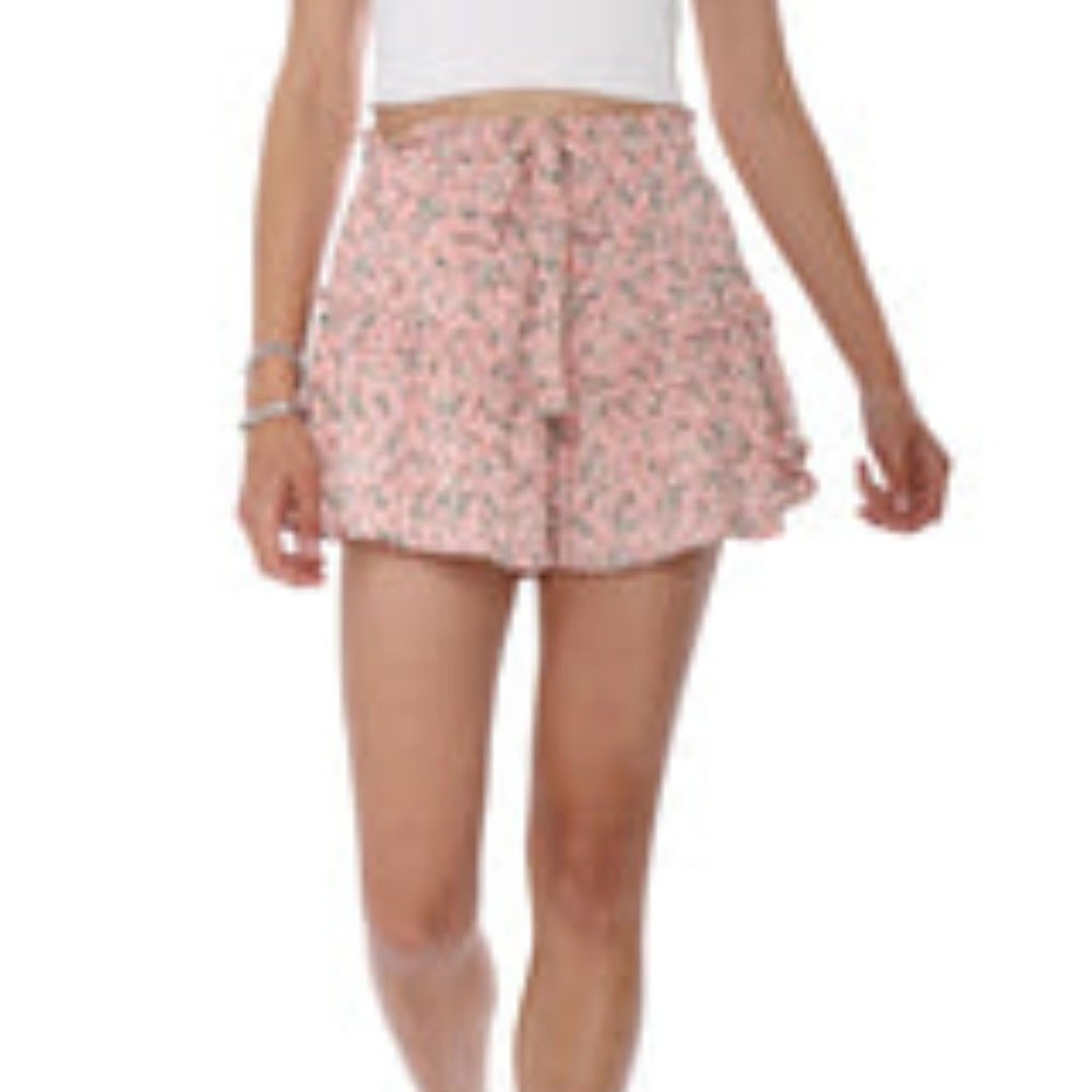 Mixology Gab & Kate Darcie Shorts - PINK / S | Floral Flowy Tiered Ruffle Shorts
